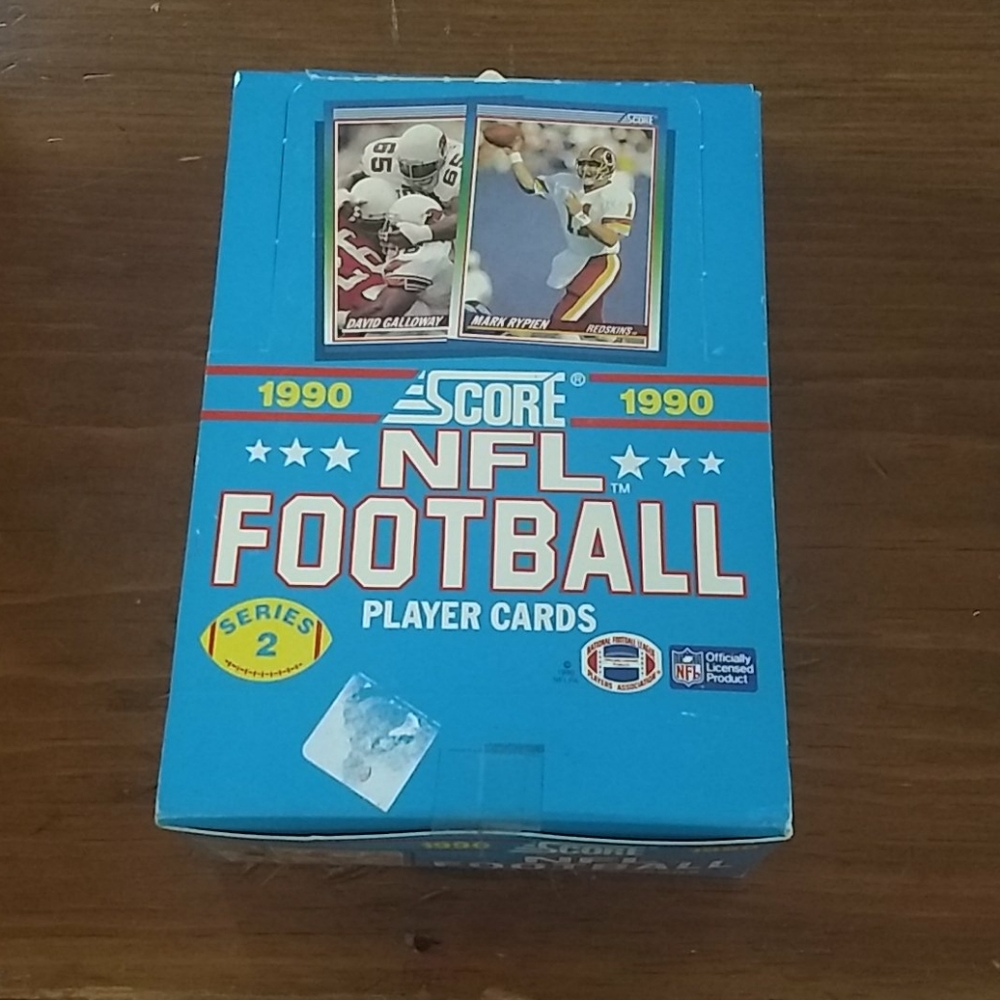 Score 1990 Football Wax Box